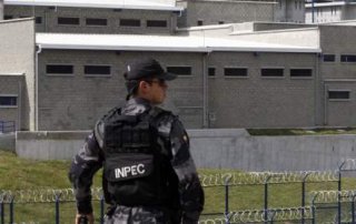 Traslado de Internos en Cárceles Colombianas